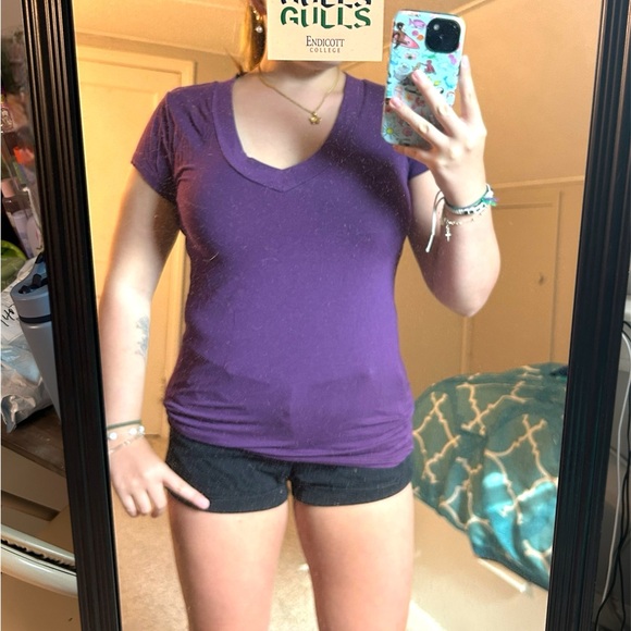 Merona Purple Short Sleeve V-Neck Tee - Picture 1 of 3